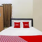 Oyo 92512 Atlanta Guesthouse
