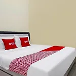 Oyo 92512 Atlanta Guesthouse